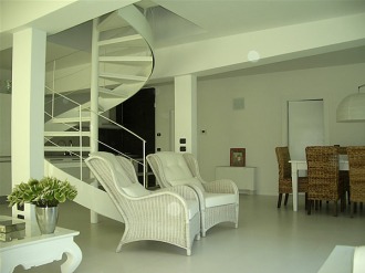 villa_interior1